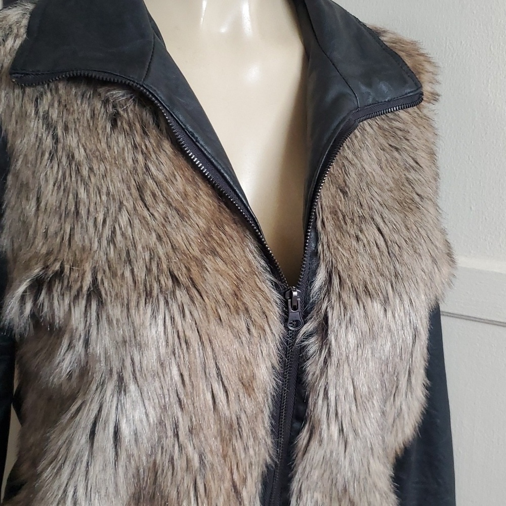 Jack by BB Dakota Faux Fur Vegan Leather Moto Jacket Size M - Picture 3 of 10